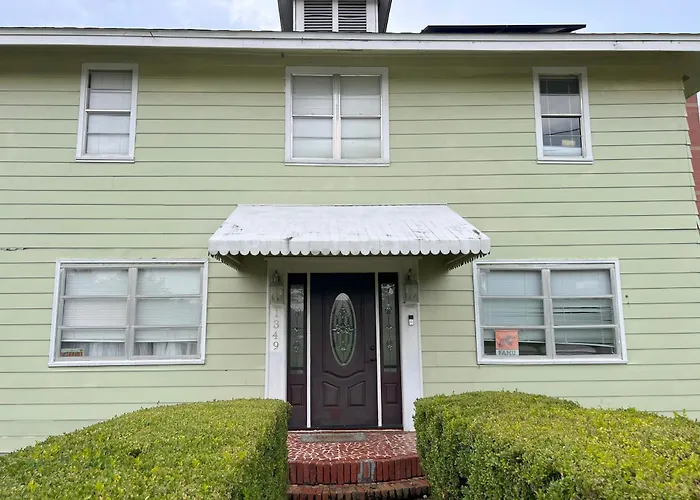 Private Guest 5 Min And Less From Famu, Fsu, Downtown- Thedollhouse